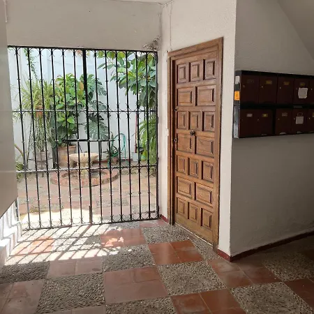 아파트 Apartamento Los Califas A 100m De La Catedral *