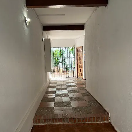 Apartamento Los Califas A 100m De La Catedral Διαμέρισμα *